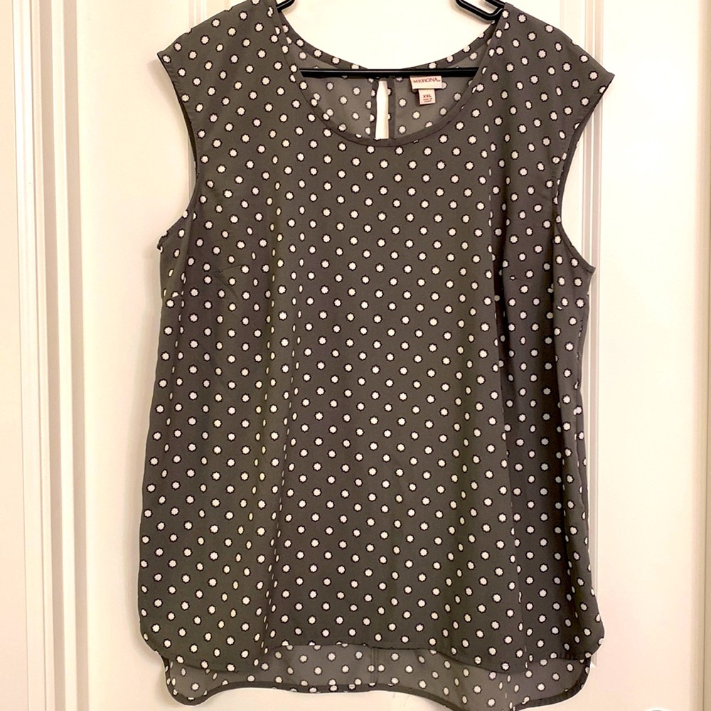 Gray/White Blouse Size XXL